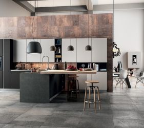 cucina dallo stile industriale nera e marrone con dettagli di design in legno e aresia